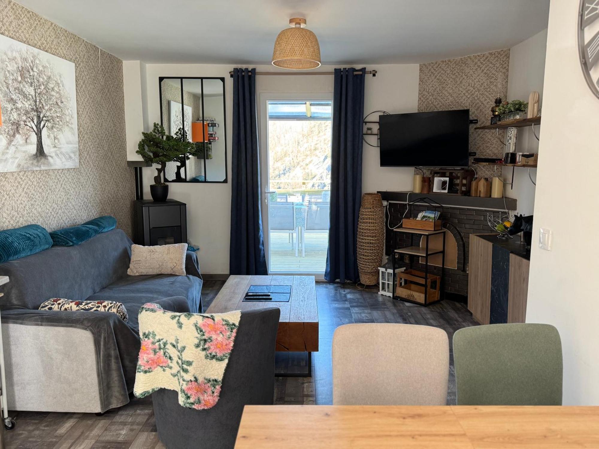 Chez Gwen Et Marie Villa Bogny-sur-Meuse ภายนอก รูปภาพ
